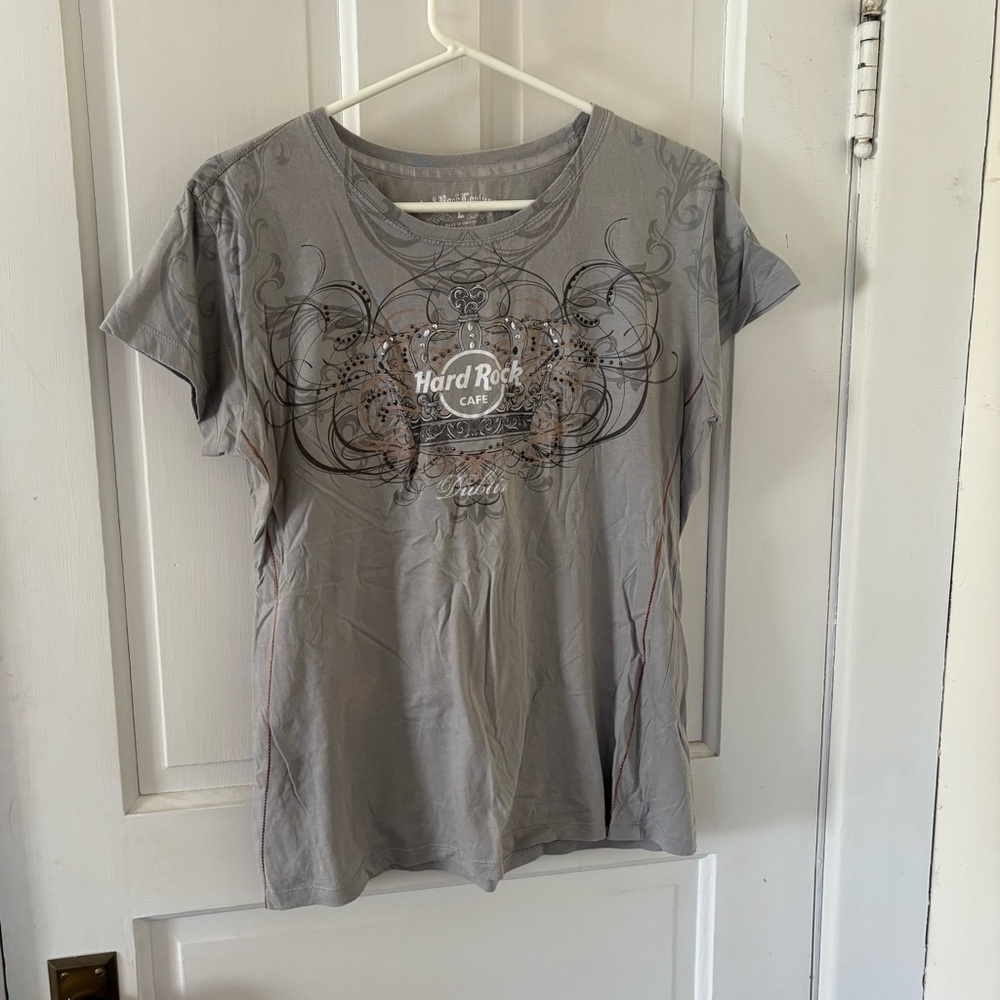 Hard Rock Cafe Dublin Women's Gray Graphic Tee